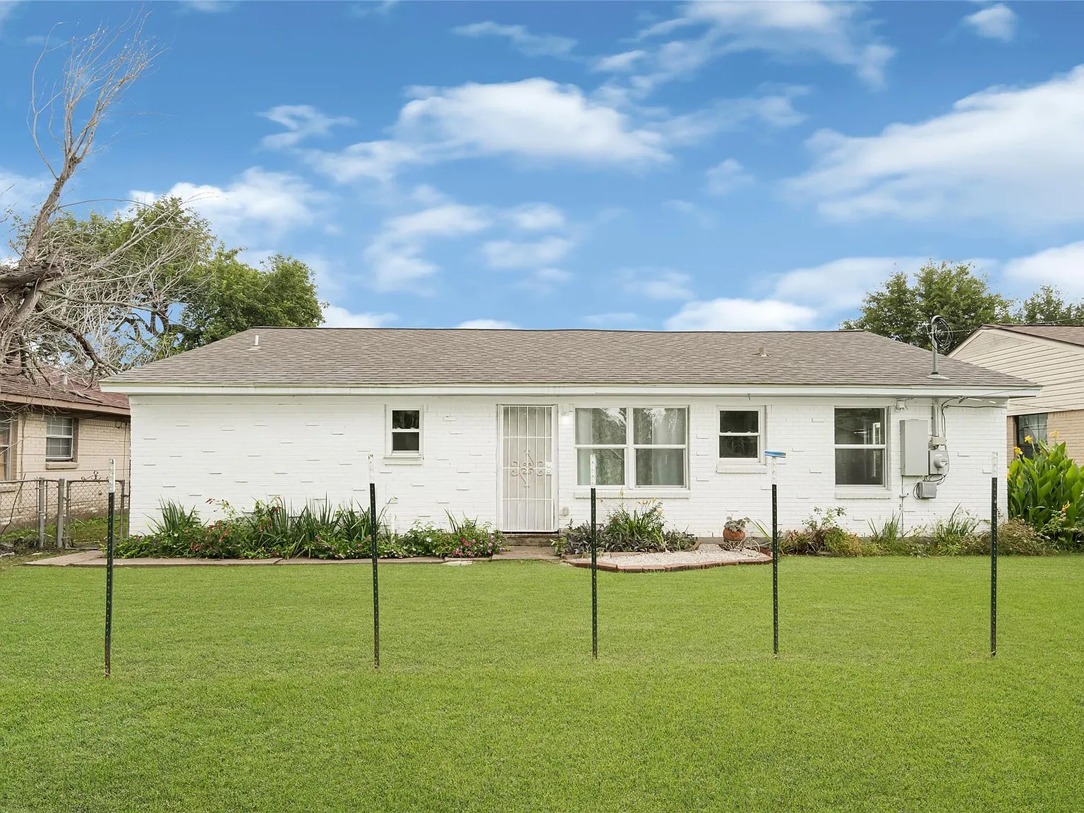 4 bed, 2.0 bath, 1100 sqft, $1,750 — Photo 4