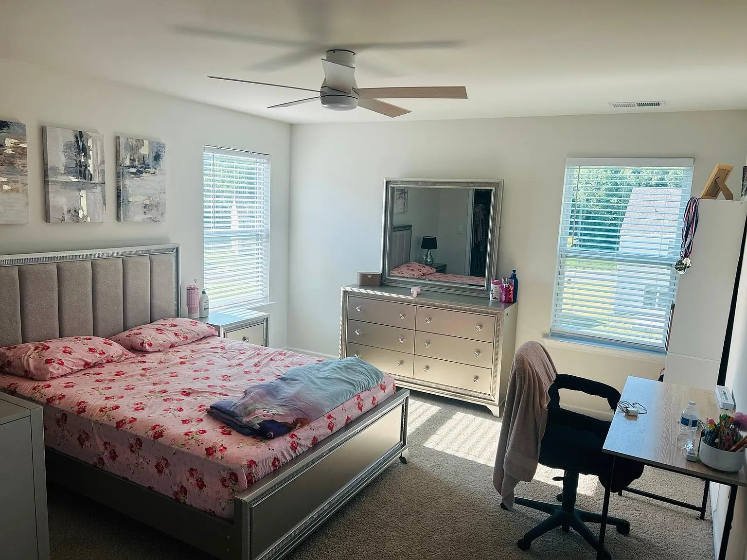 4 bed, 3.5 bath, 3144 sqft, $2,950 — Photo 2