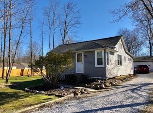 1051 Orchard Ave, Aurora, OH 44202