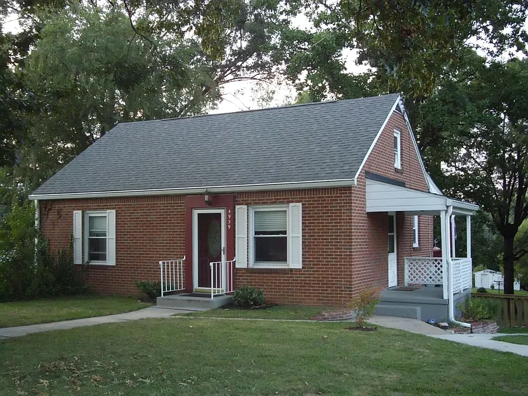4939 Morwanda St NW — Photo 1