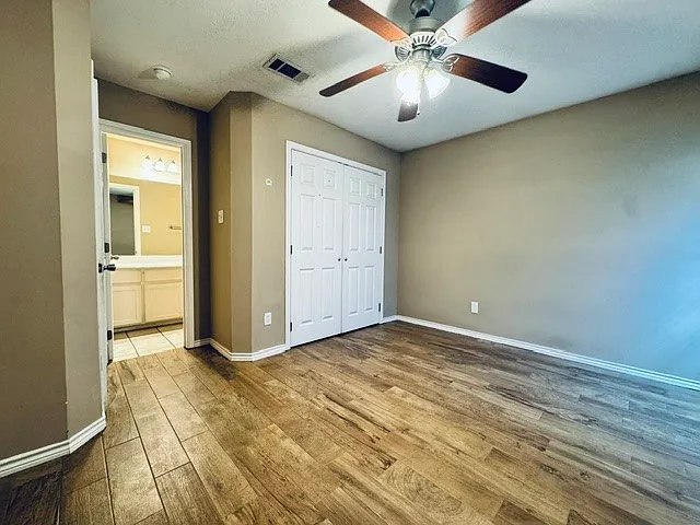 3821 Oldenburg Ln — Photo 11