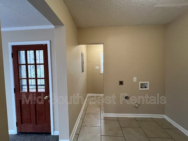 4330 Merlcrest Cv — Photo 11