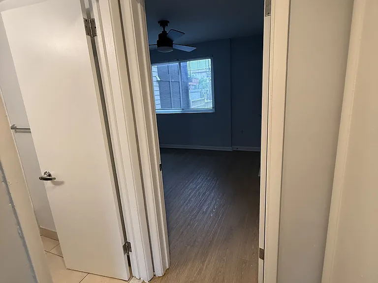 1431 East St NE #3 — Photo 8