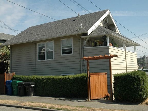 2nd image of 2821 Thorndyke Ave W
