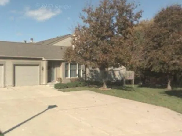 7246 Medallion Dr, Lansing, MI 48917