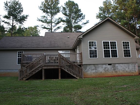 Exterior
						:
						Spacious Deck