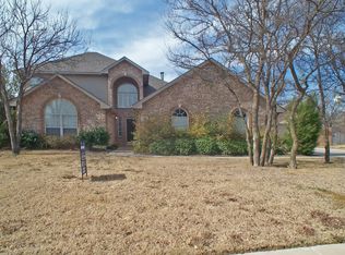 300 Flagstone Dr, Burleson, TX 76028