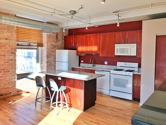 2nd image of 420 S Clinton St APT 502