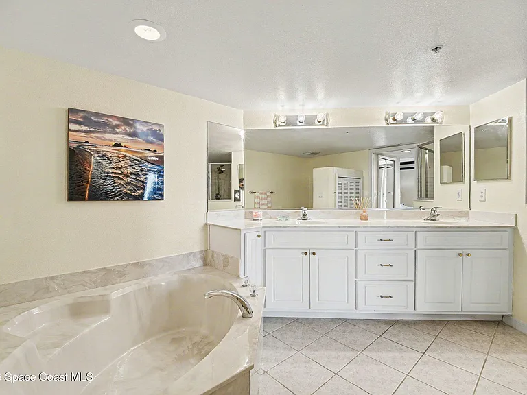 820 Del Rio Way #401 — Photo 9