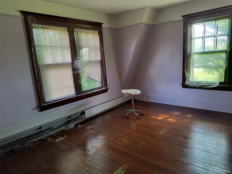 210 Manchester Rd — Photo 16
