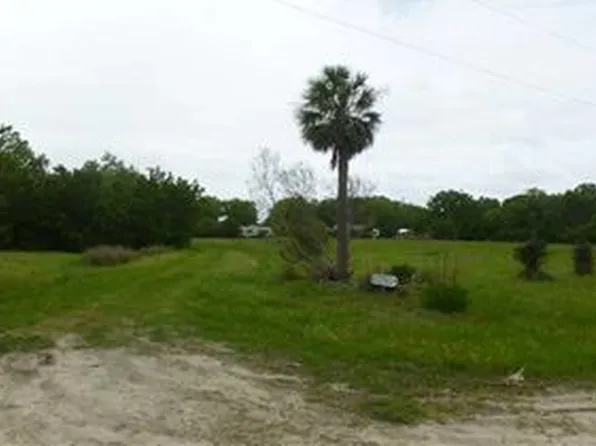 9 Riverview Dr, Beaufort, SC 29907