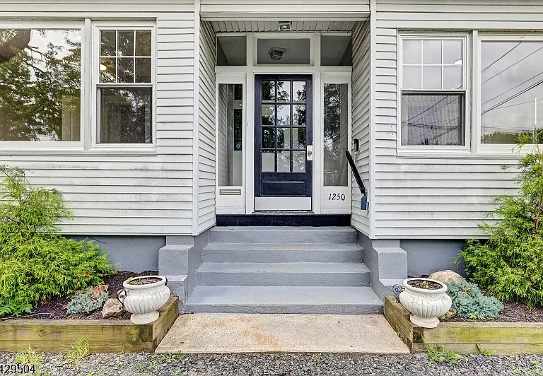 1250 Terrill Rd #A — Photo 4
