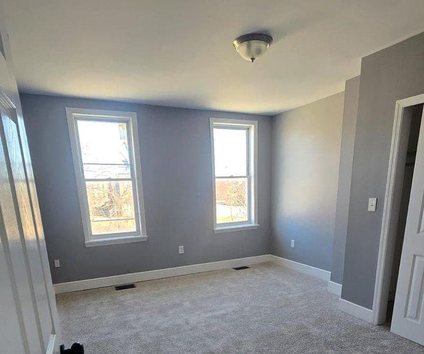 1st image of 1802 Hope St