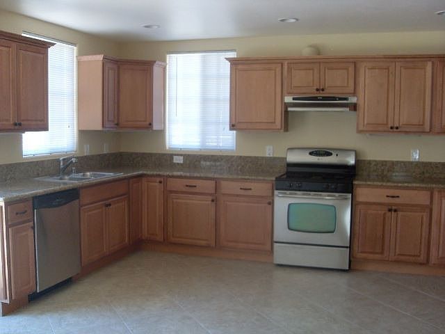 2nd image of 11524 Danza Cir