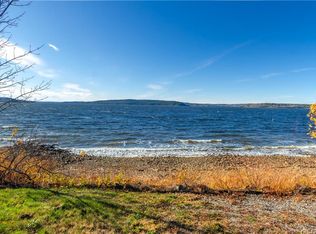 39 Elizabeth Pkwy, Rothesay, NB E2H1E8