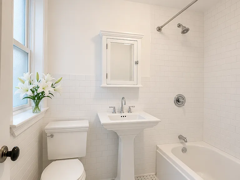 39-62 51st St #1 — Photo 4