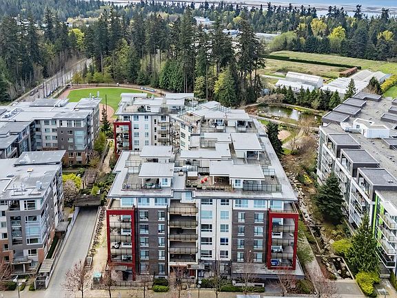 3rd image of 3581 Ross Dr #Penthouse 8