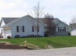 3180 N Sunridge Dr, Appleton, WI 54914