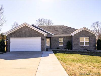 707 Iroquois Boulevard, Salem, IN, 47167