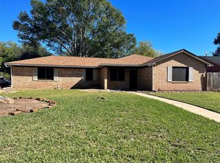 2403 Freeway Manor Dr, Rosenberg, TX 77471