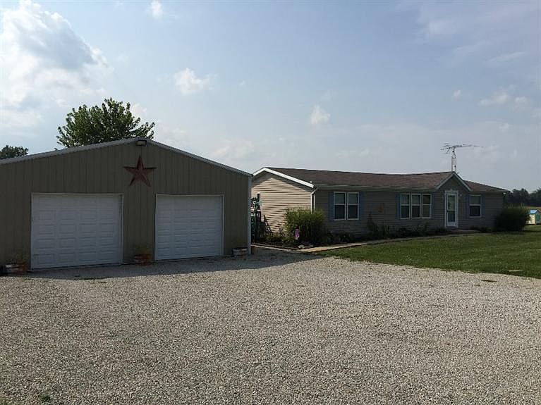 2nd image of 6781 Mount Aire Rd