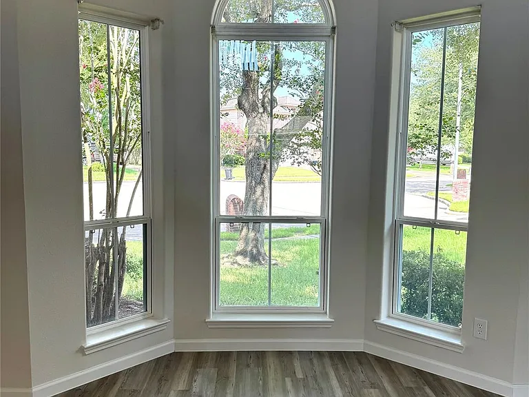 506 Marathon Pl — Photo 10
