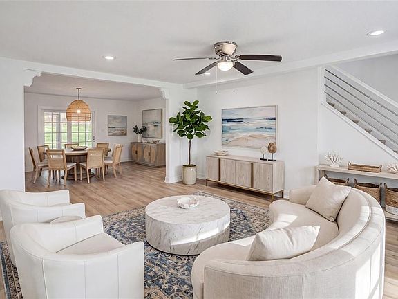 5th image of 1927 Palm View Dr