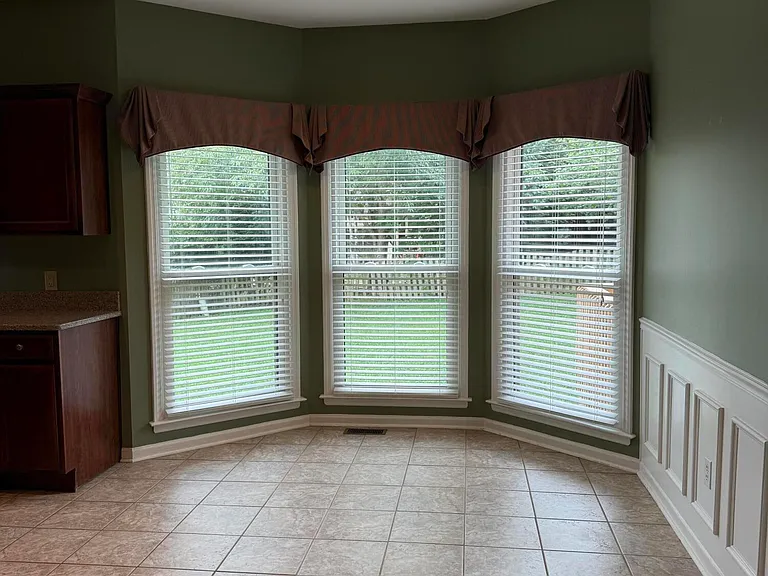 3652 Fair Ridge Dr — Photo 6