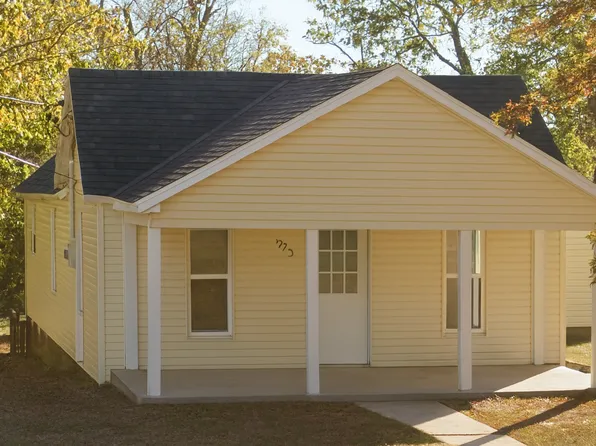 925 S Cedar St, Nevada, MO 64772