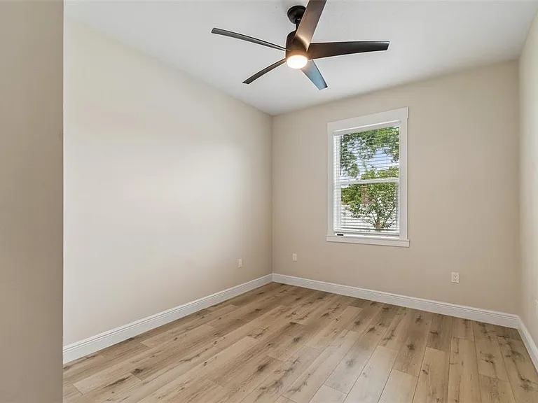 1901 W Cluster Ave — Photo 38