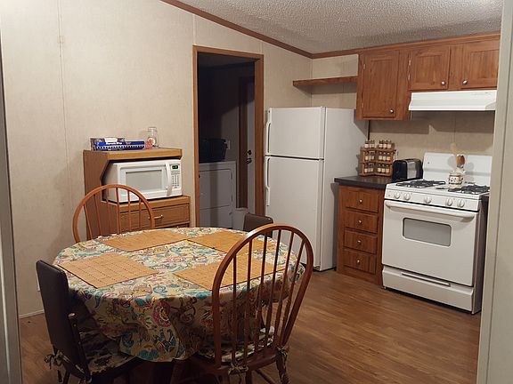 Eat in Kitchen