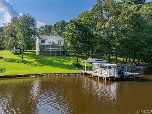 240 Cove Ln, Gasburg, VA 23857