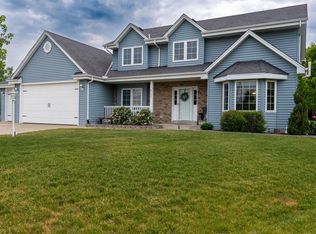 6133 Eagle Point Dr, Racine, WI 53406