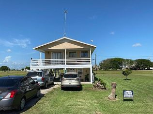 87 Bayview Dr, Palacios, TX 77465