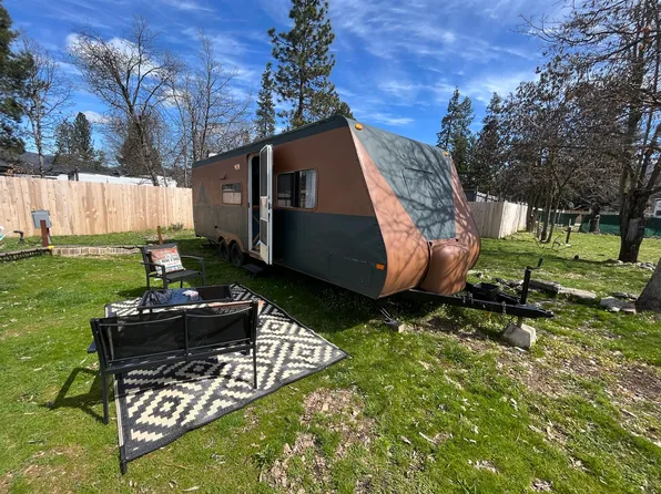 870 Morgan Hill Rd #6, Hayfork, CA 96041