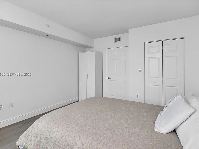 3232 SW 22nd Ter #804 — Photo 21