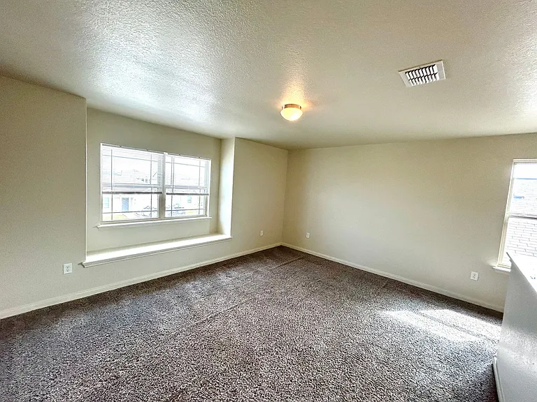 6814 Hibiscus Fls — Photo 11
