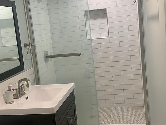 5th image of 4660 N Austin Ave