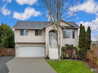 5713 52nd Ave NE, Marysville, WA
