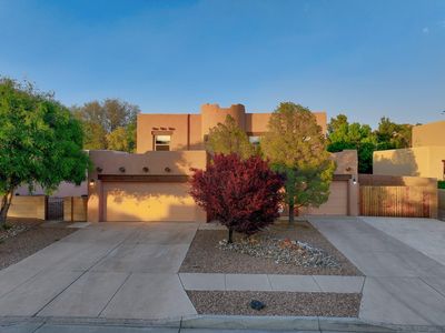 10928 Farola Dr NW, Albuquerque, NM, 87114