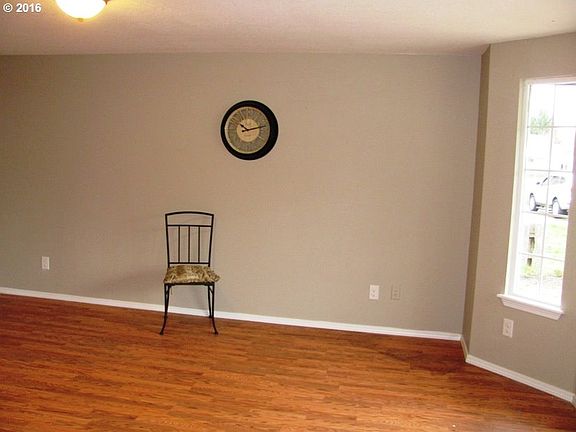 4th image of 8606 NE 139th Ave