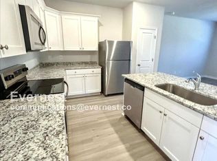 2106 Willow Glen Dr, Graham, NC 27253