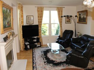 18 Tall Oak, Irvine, CA 92603