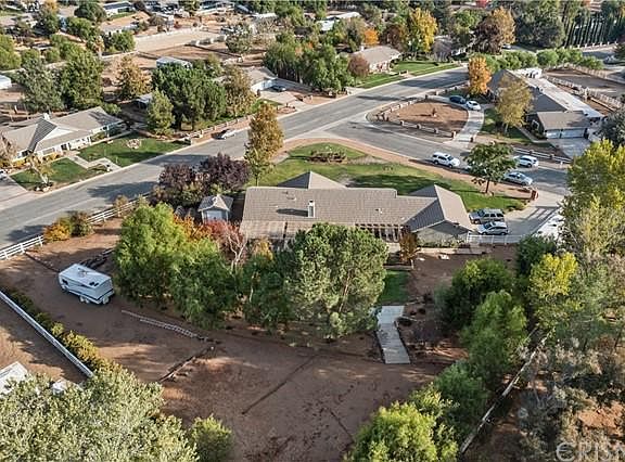 5th image of 3611 Canter Ln