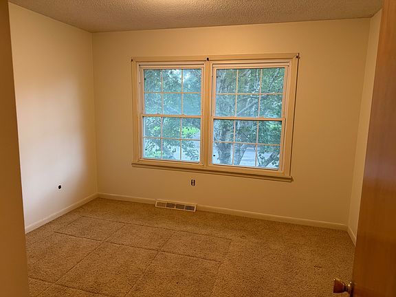 5th image of 3638 N Moundford Ave