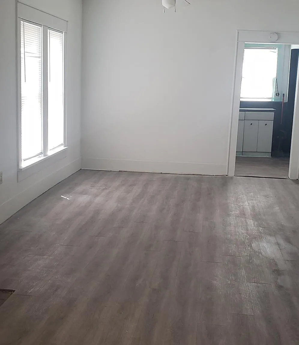 3 bed, 1218 sqft, $950 — Photo 2