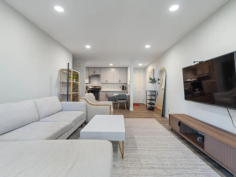 2755 Country Dr #311 — Photo 4