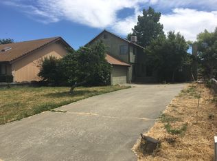 15225 Highlands Harbor Rd, Clearlake, CA 95422