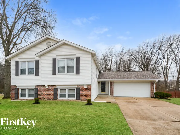 341 Lemonwood Dr, Saint Peters, MO 63376