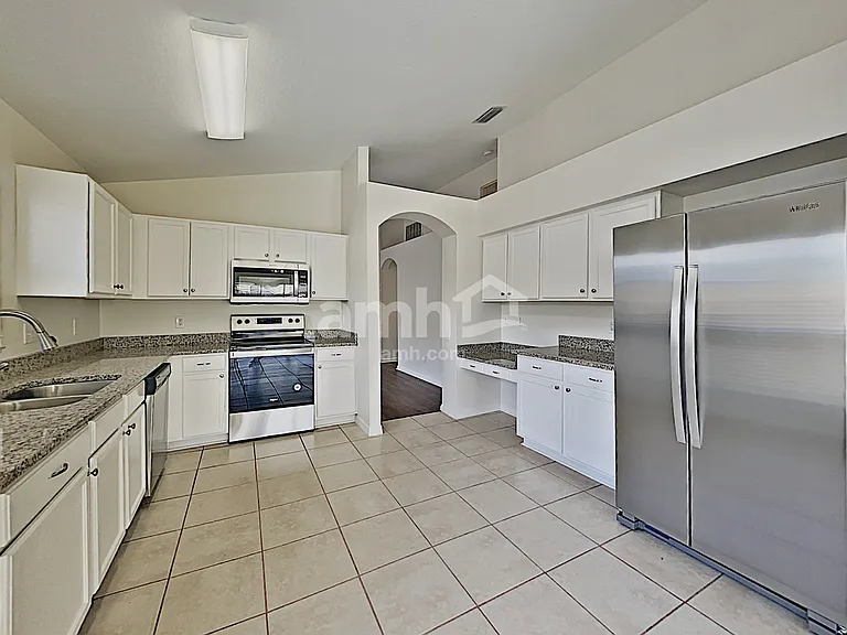 10311 Hunters Haven Blvd — Photo 3